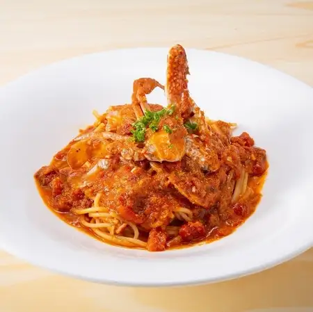 エビのトマトクリームパスタ
