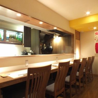 【Maximum number of counter seats available for up to 6 people ♪】 You can use up to 6 people from one person! In a calm atmosphere, from various people who want to drink slowly to friendly friends in various scenes You can use! It is a space where you can enjoy delicious rice and unusual sake!