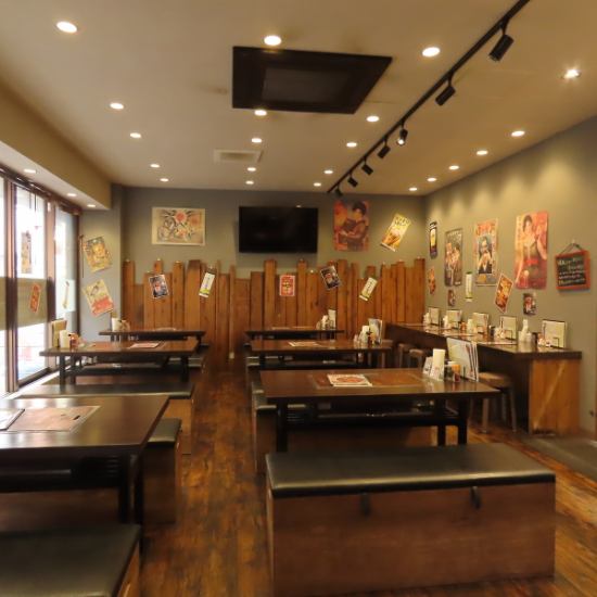 貸切最大40名様まで!広々空間で絶品餃子と飲み放題を満喫♪