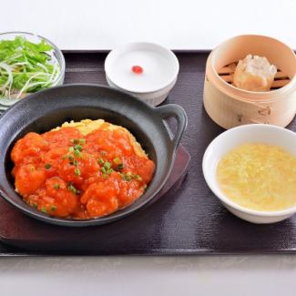 【冬季推荐】天心米饭配上充足的肥美虾和辣椒酱