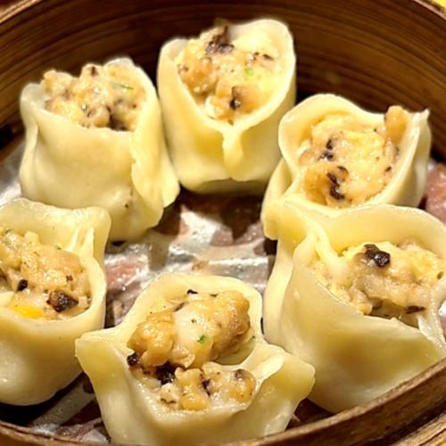 Seasonal steamed dumplings (6 pieces)