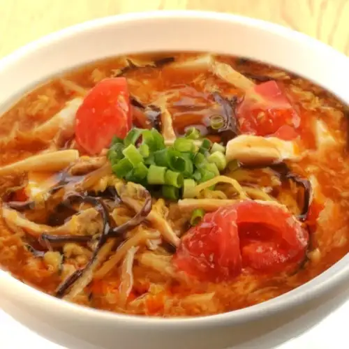 【麺類】トマトがきいた酸辣湯麺（Spicy And Sour Of Soup Noodles）