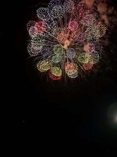 チェルカトローヴァよりお知らせ☆

8月のおすすめ

◯フォアグラのソテー〜季節のソース〜
〜鴨川産・旬のブルーベリーソース〜

→大人気だったあのフォアグラソテーが5年ぶりに復活です！鴨川で丁寧に栽培された完熟ブルーベリーをフレッシュなソース仕立てに。フォアグラとの相性が抜群です！

◯鴨川産高梨牧場かずさ和牛A5サーロインステーキ

→夏といえばサーロインステーキ‼︎と勝手に思っております。サーロインステーキなのに、高梨牧場かずさ和牛のサッパリとした口溶け良い脂が食欲を増進させます！

※チェルカトローヴァの今シーズンの【江戸前オイスター】は終了いたしました！
お盆期間中も大変好評で早々に完売してしまいました。次シーズンは11月からです！

その他、グランドメニューも随時新しくなっておりますのでお楽しみに☆

〜8月の営業日変更のお知らせ〜

8月9日〜16日までのお盆期間、大変ありがたいことにランチ営業、夜営業ともに15日のランチを除き、連日全て満席が続いておりました。

※15日のランチは何かあったのかな？と思うほど暇でした。ちょうどUターンラッシュと重なったのでしょうか？ランチの時間のみとても暇でした。

本来の当店の営業予定であれば8月17日【日】のランチまで営業、翌18日【月】が定休日となっておりましたが、
仕入れた食材・仕込みの消耗と、特にスタッフの消耗が激しかった為、8月17日もお休みさせていただきたいと思います。
なので、8月17日、18日は連休となりますのでご理解よろしくお願いいたします。

お盆期間中のたくさんのご来店誠にありがとうございました！

当店は特に夏休みなどなく、また8月19日【火】より通常営業いたします、ご来店お待ちしております！

8月定休日のお知らせ
8月17日【日】
8月18日【月】
8月25日【月】
8月31日【月】

◯ランチ営業は水、土、日曜日

☆現時点での予定となっております。
変更になる場合がございます、ご理解ください。

鴨川産かずさ和牛専門×高梨牧場公認
アチェロ　〜Acero〜

チェルカトローヴァ　cercatrova

#チェルカトローヴァ
#アチェロ
#千葉
#鴨川
#ランチ
#鴨川市
#房総
#高梨牧場
#かずさ和牛
#和牛
#Wagyu
#サーロイン
#リブロース
#イタリアン
#オーガニック
#アンチエイジング
#ハワイアン
#ステーキ
#ピッツァ
#パスタ
#江戸前オイスター
#ワイン
#ドナセナ
#モンステラデレシオーサ
#プルメリア
#フェニックスロベレニー