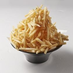 メガ盛りポテト