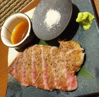 ～宮城県産～　仙台牛のステーキ