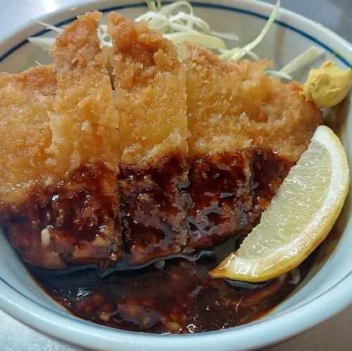 素朴なソースかつ丼