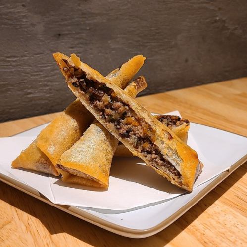 Fried tongue spring rolls