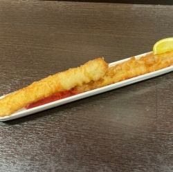 馬蘇里拉起司和鳳尾魚炸薯條