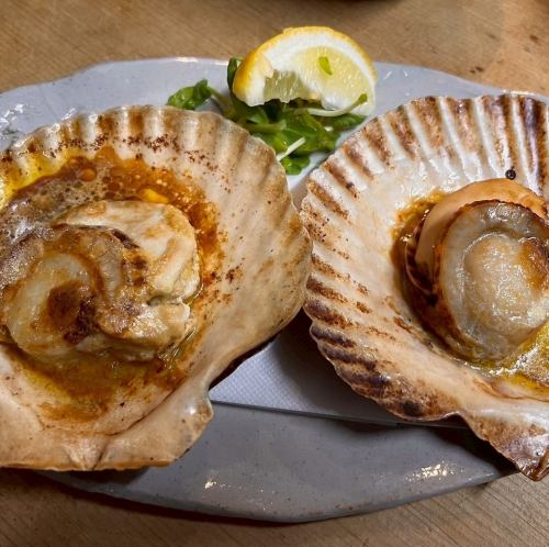 大粒ホタテのバター醤油焼き