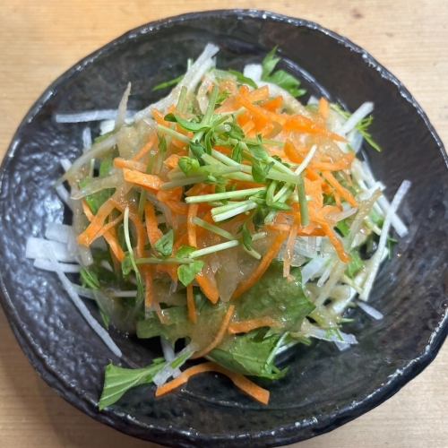 自家製ドレッシングげんかんサラダ