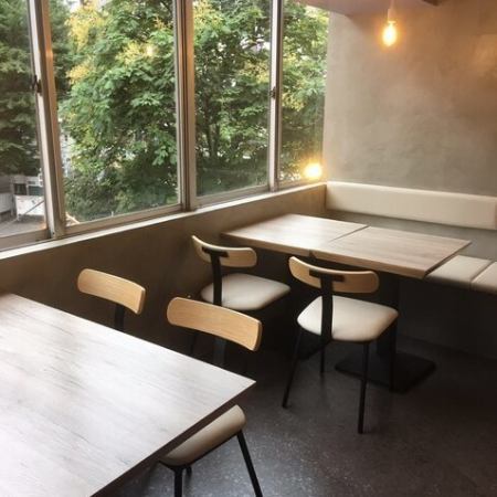 [3F] Table seats