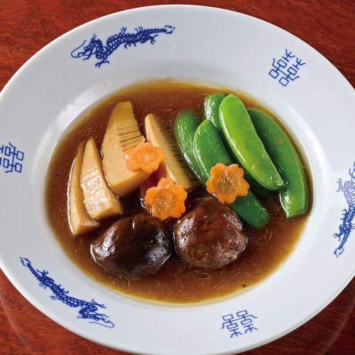 春筍とスナップエンドウの焦がし醤油煮込み