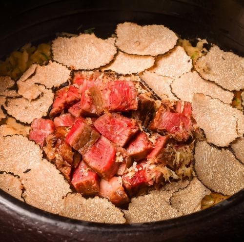 Wagyu beef truffle clay pot rice