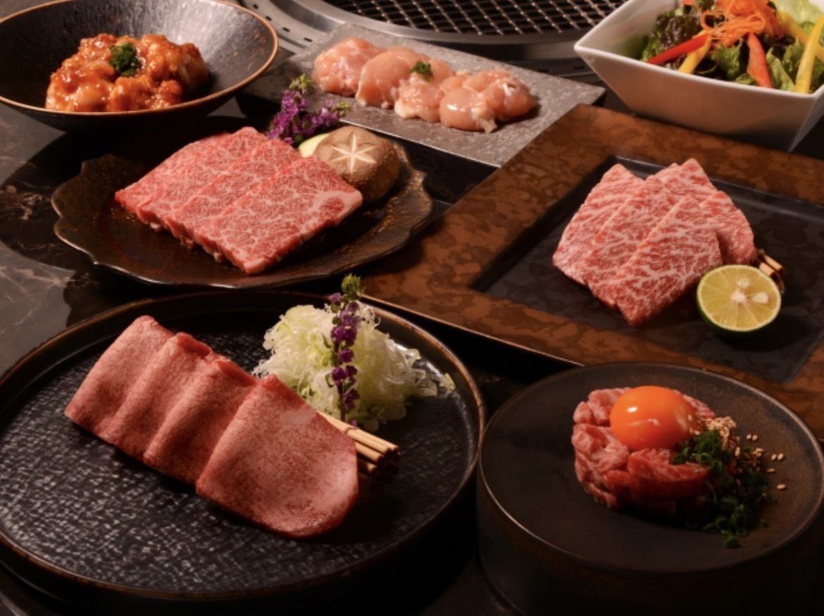 Enjoy our carefully selected Japanese Black Beef to your heart's content.