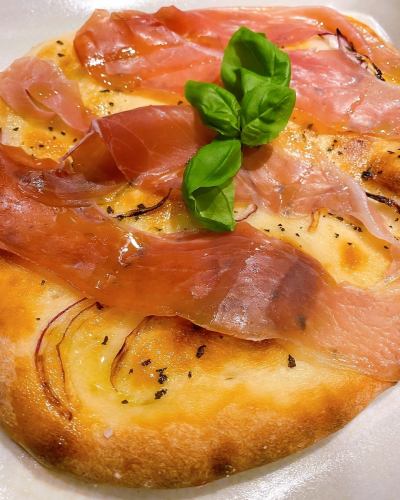 이탈리아 생산 햄의 포카차 피자 레귤러 사이즈