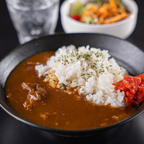 【当店オリジナル◎】絶品　牛すじカレー　1,100円（税込）