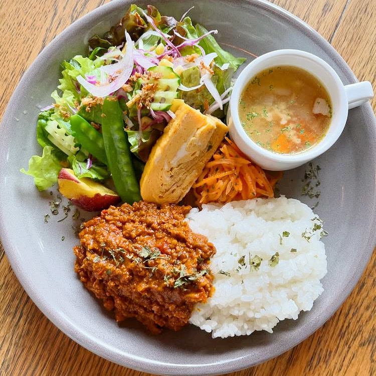 ランチもカフェも楽しめます♪