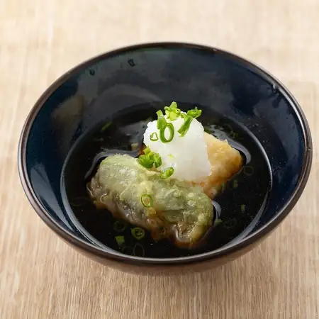 湯葉とよもぎ麩の揚げ出し