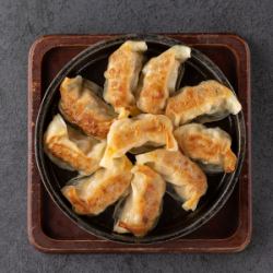 10 pieces of fried dumplings