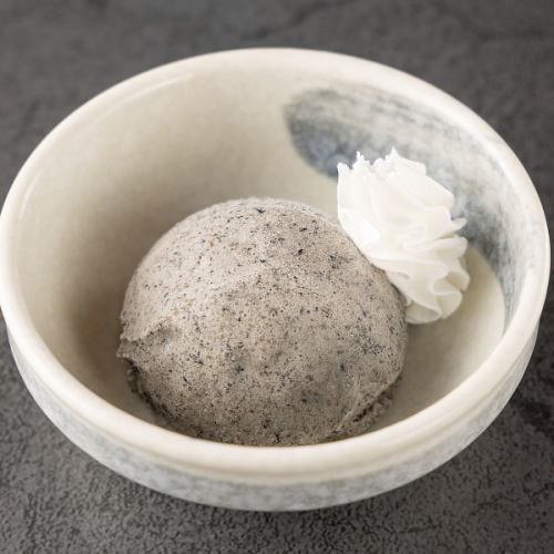 Black sesame ice