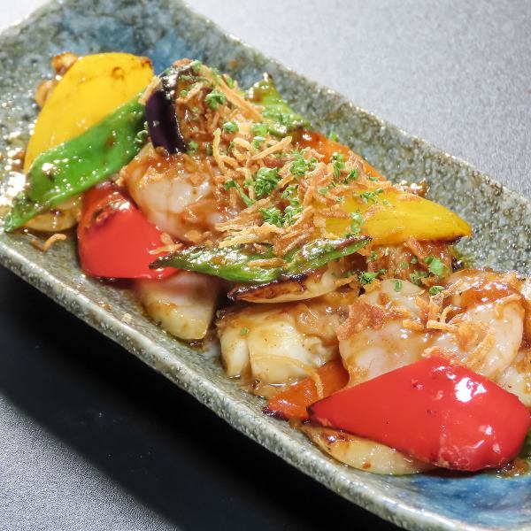 【中華出身料理長が作る】海老とベビーホタテのXO醤炒め