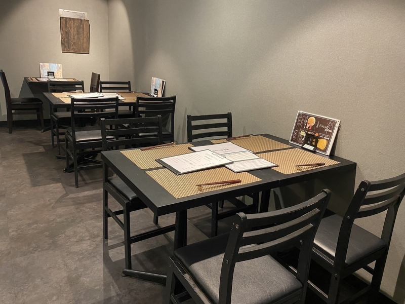 最大18名までの貸切も可能でパーティーにもぴったり◎最大18名までの着席が可能です。貸切では、ビュッフェスタイルでこだわりの逸品料理とお酒を楽しめます。大切な人たちとの特別な時間を楽しむことができます。パーティーやイベントにも最適です♪