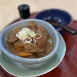 岩崎商店さんのもつ煮込み