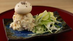 半熟味玉のポテトサラダ