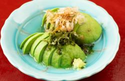 生アボカドの刺身