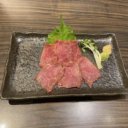 霜降りトロ馬刺し