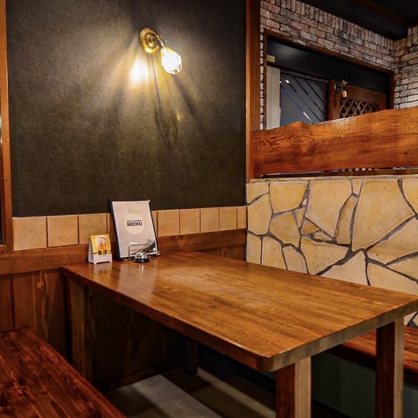 A 12-minute walk from Yuno Station, [Teppanyaki BASE Re:Bone] is a teppanyaki izakaya where you can enjoy special meat and a la carte dishes.Whether it's a date or with your family, it's in a location where you can easily come to a year-end party, New Year's party, farewell party, or after-party, even if you just want to have a drink on the way home from work.