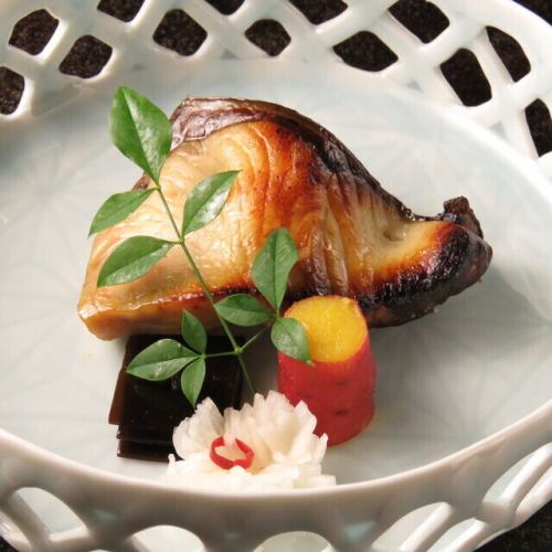 Himi Wild Yellowtail (Saikyo-yaki, Shio-yaki, Teriyaki)