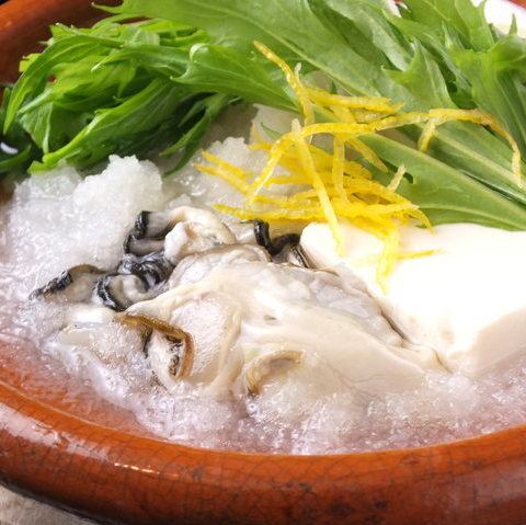 Oyster and Shogoin turnip shaved ice hotpot