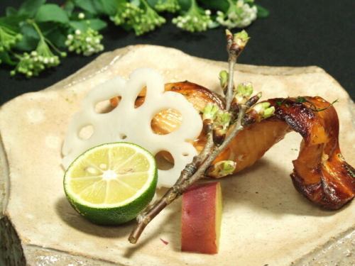 〈九頭竜〉桜鱒木の芽焼