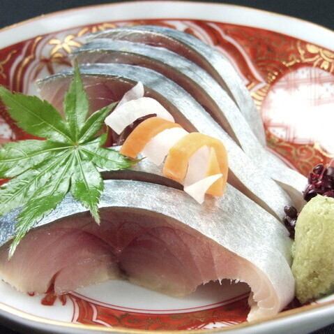 〈師崎〉鯖(お造り・きずし)