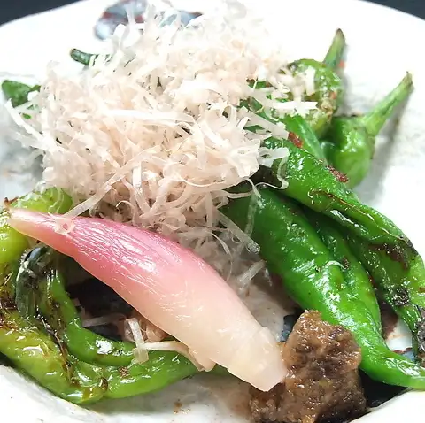 Fushimi chili pepper ginger stir-fry