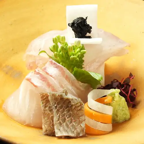 <Akashi> Natural Sea Bream Sashimi