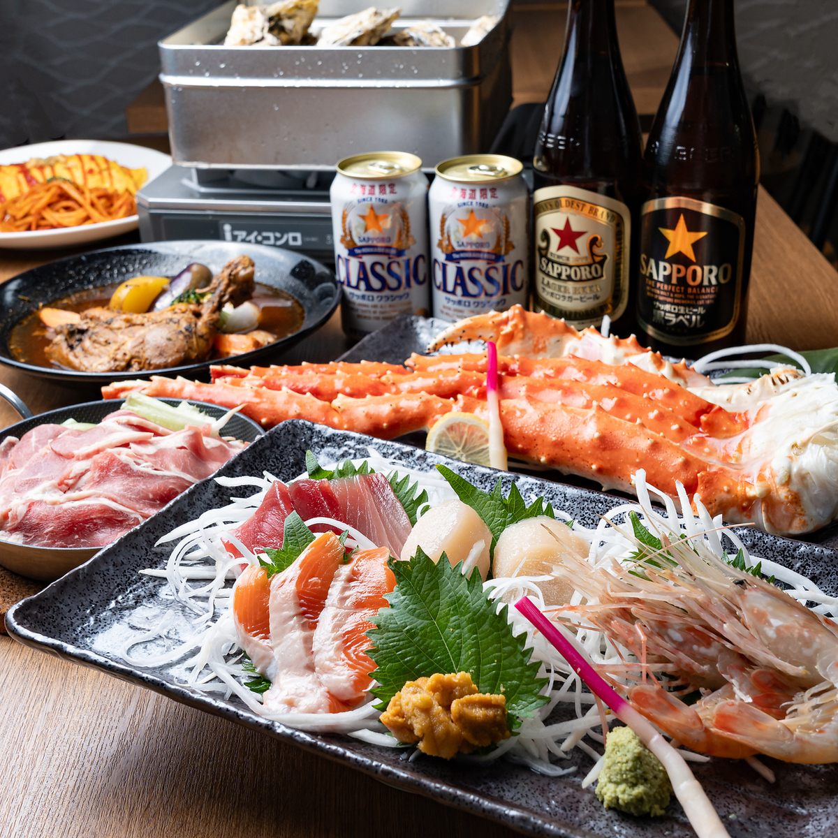 昼はスパイス香るスープカレー、夜は豪快海鮮と美酒に酔いしれる