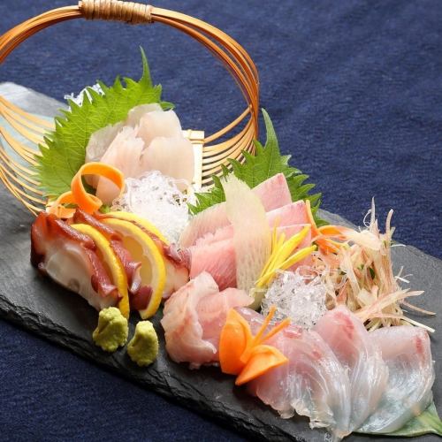 Assortment of 5 sashimi (3 to 4 servings)
