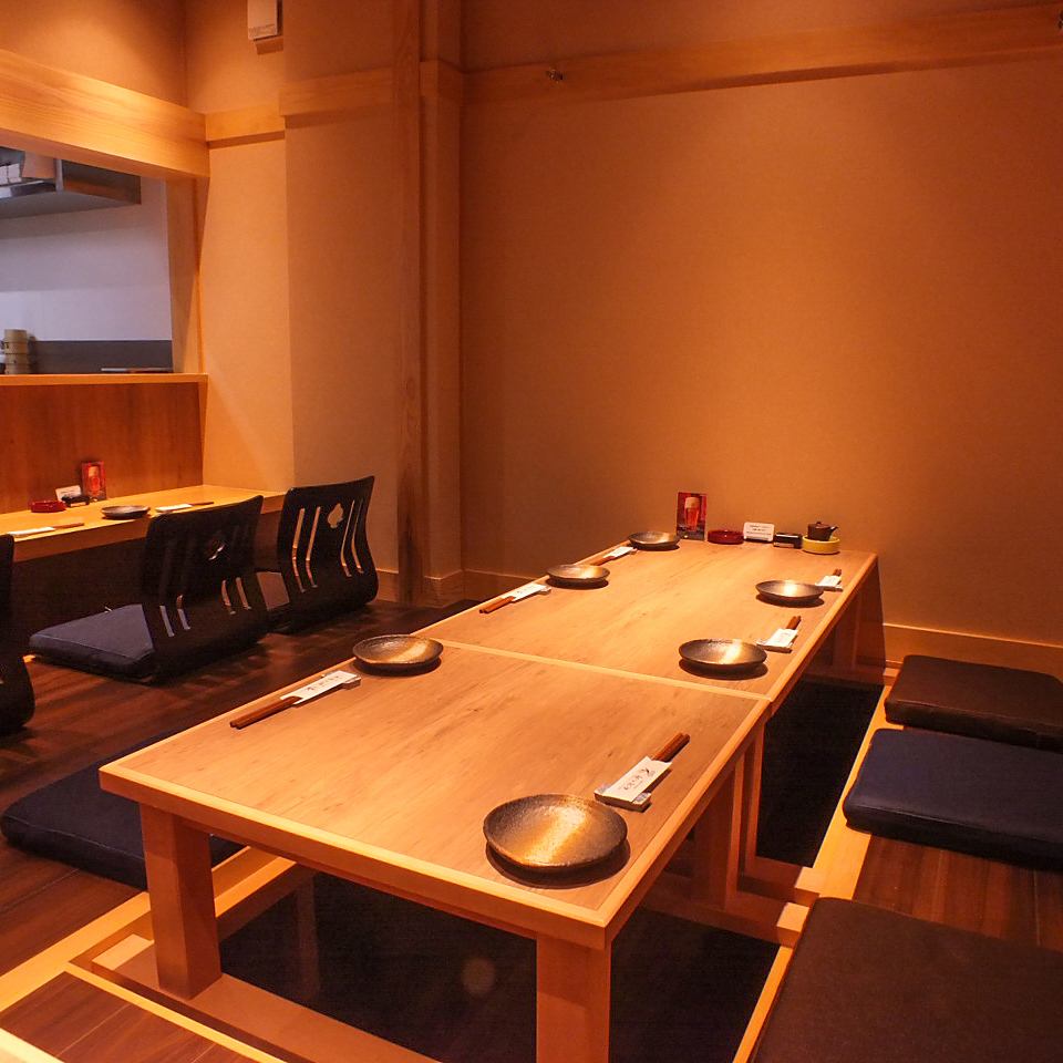Enjoy Niigata's delicious sake and gastronomy in a calm space...
