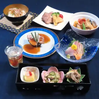 9月~10月【期間限定】ホキの柚庵焼き/鶏つくねの炊き合せなど全6品2時間飲放題付6500円(税込)