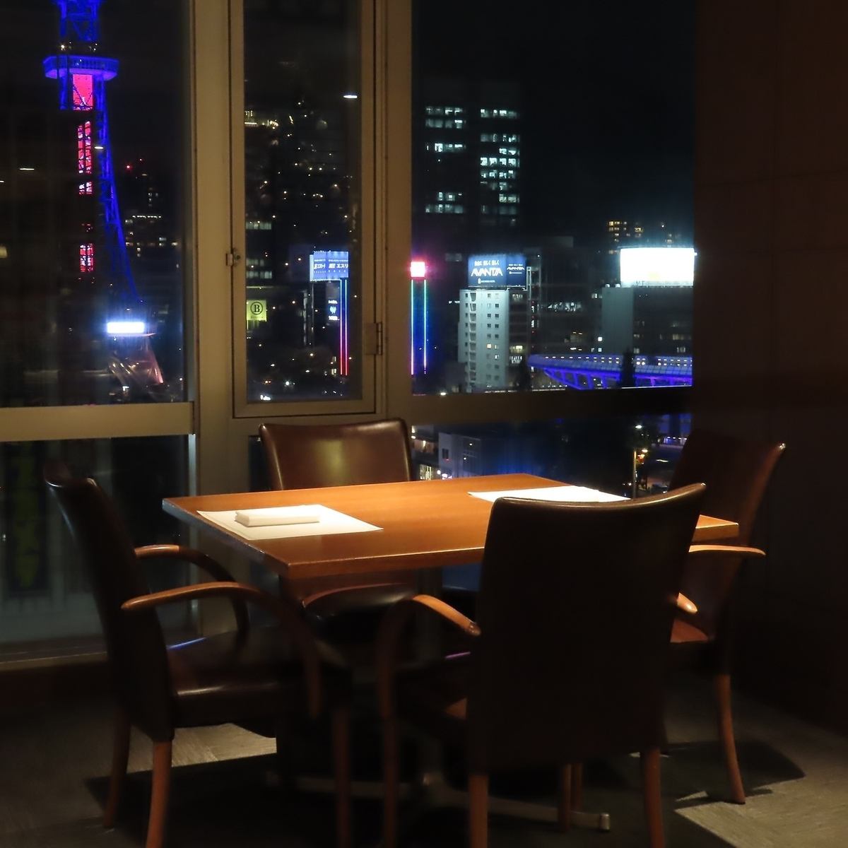사카에의 야경을 즐길 수 있는 데이트에 딱 맞는 가게♪
