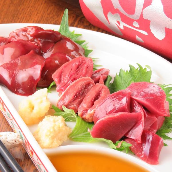 ≪Chicken & Liver Sashimi≫ using Nagoya Cochin ◆ NOROSHI is the best recommendation.