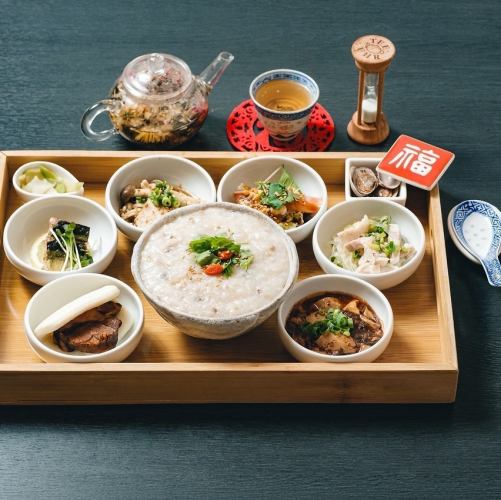 【10월 런치】각 삶은 버거나 가을의 식재료 풍부한 제철을 맛보는 대만 런치 세금 포함 2000엔