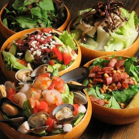[Very popular] All-you-can-eat salad with Il Chianti dressing!