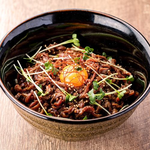 Homemade roast beef yukhoe rice bowl + mini salad