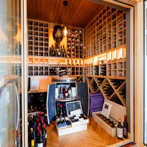 ワインセラー完備◎