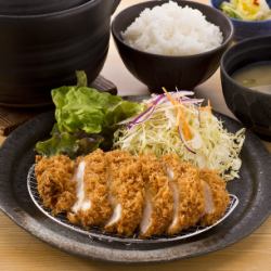 チキンかつ定食