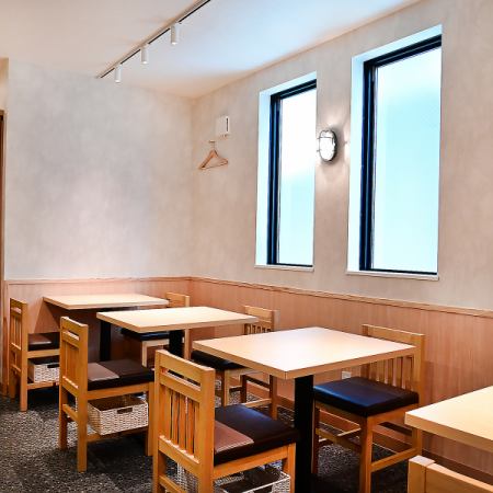 8名様用テーブルあり◎