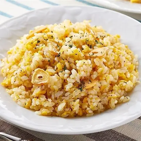 牛肉のガーリックチャーハン